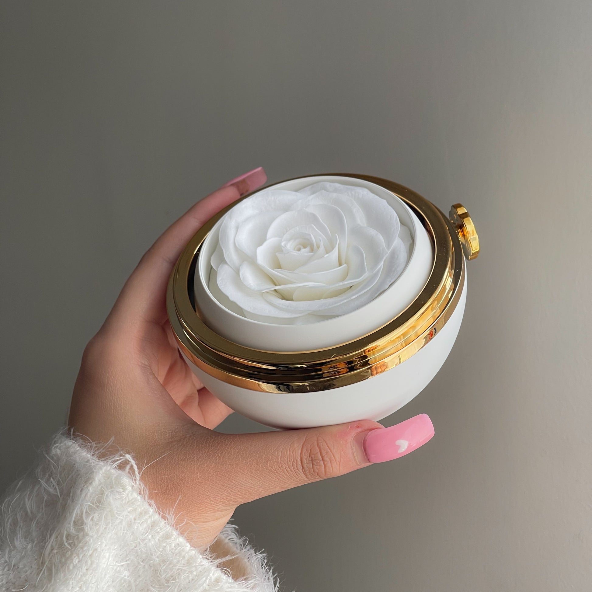 Rose Shaped Jewelry Storage